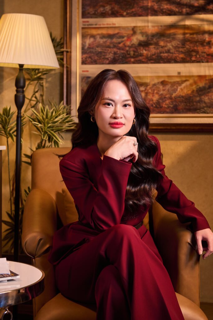 Profile Biểu Tượng — 05 — ảnh 9 — Lãnh đạo, tinh tế, trường phái — Gạo Nâu Profile