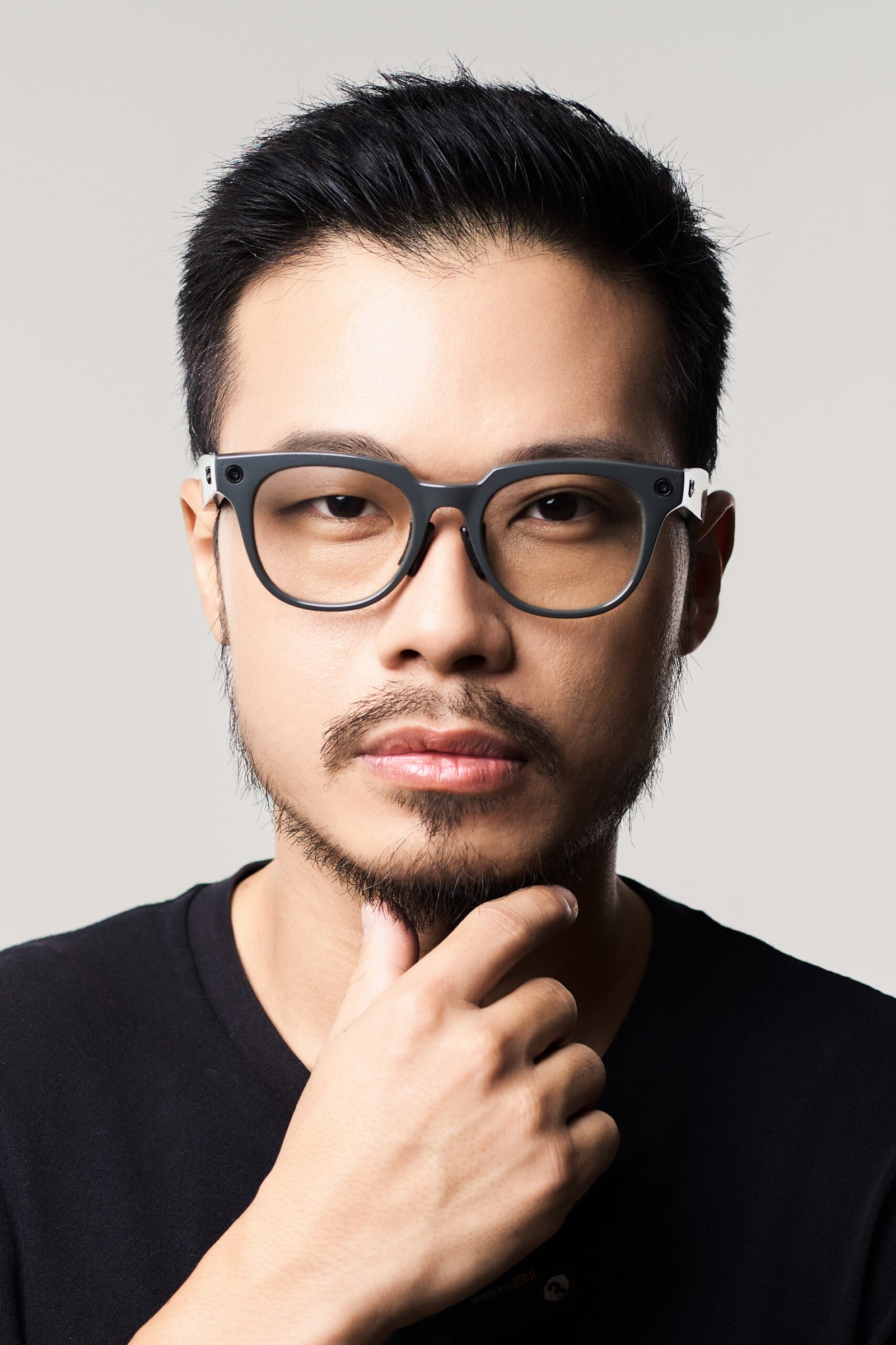 Profile Cao Cấp — 01 — Cá tính, mạnh mẽ, cao cấp — Gạo Nâu Profile