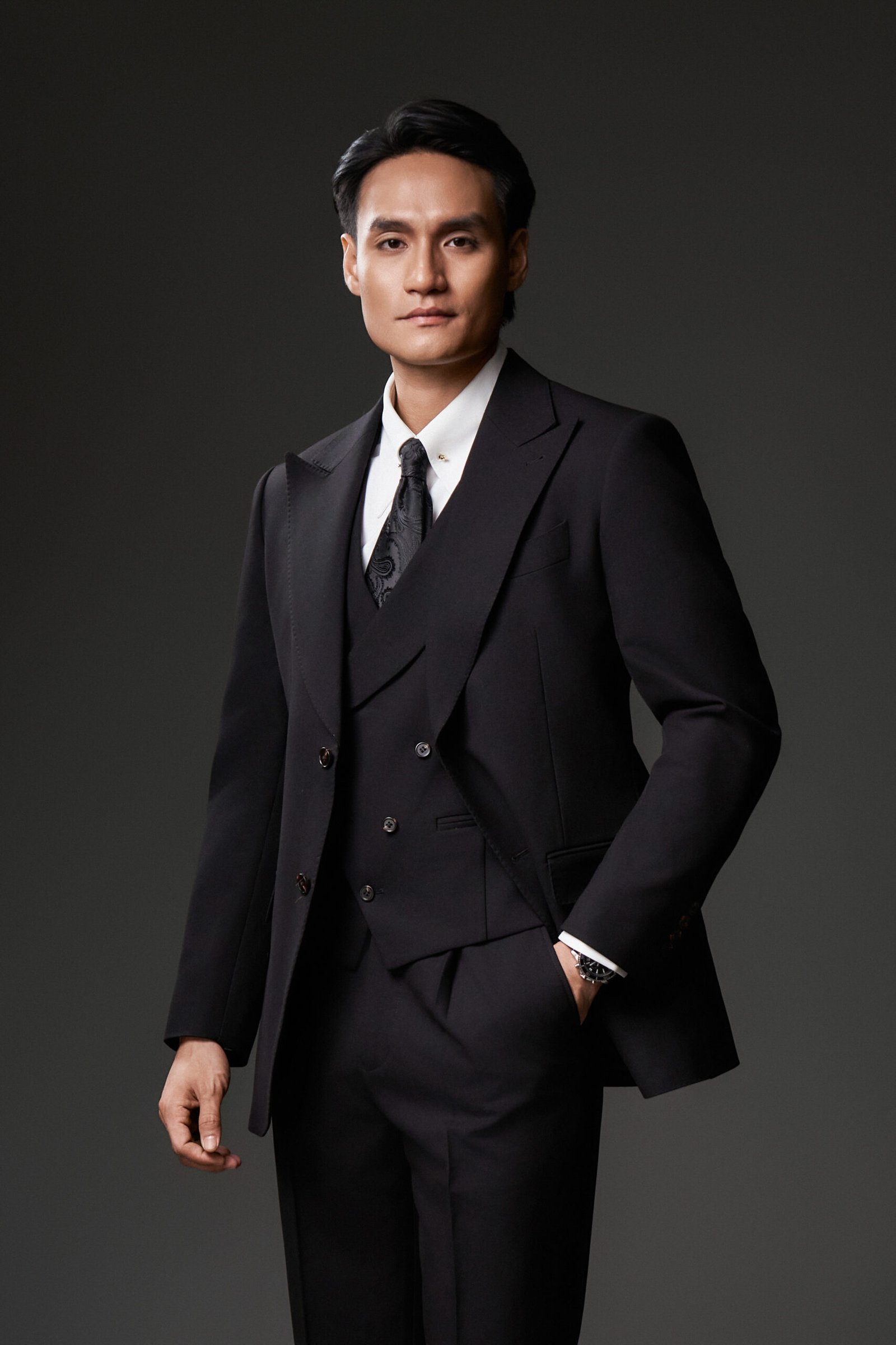 Profile Cao Cấp — 02 — ảnh 4 — Tự tin, tầm nhìn, quyết đoán — Gạo Nâu Profile