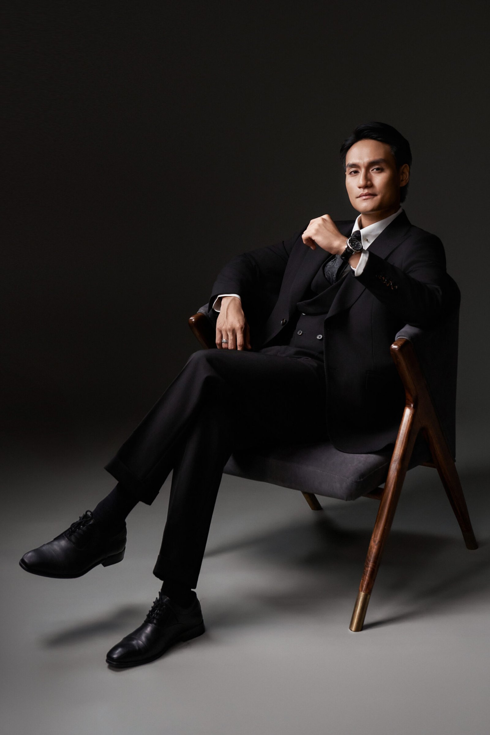 Profile Cao Cấp — 02 — ảnh 7 — Tự tin, tầm nhìn, quyết đoán — Gạo Nâu Profile