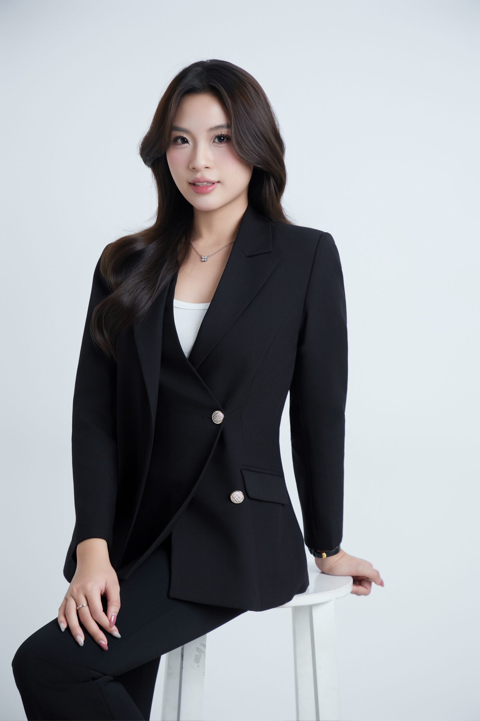 Profile Cơ Bản — 04 — ảnh 4 — Chuẩn mực, đáng tin, chuyên nghiệp — Gạo Nâu Profile