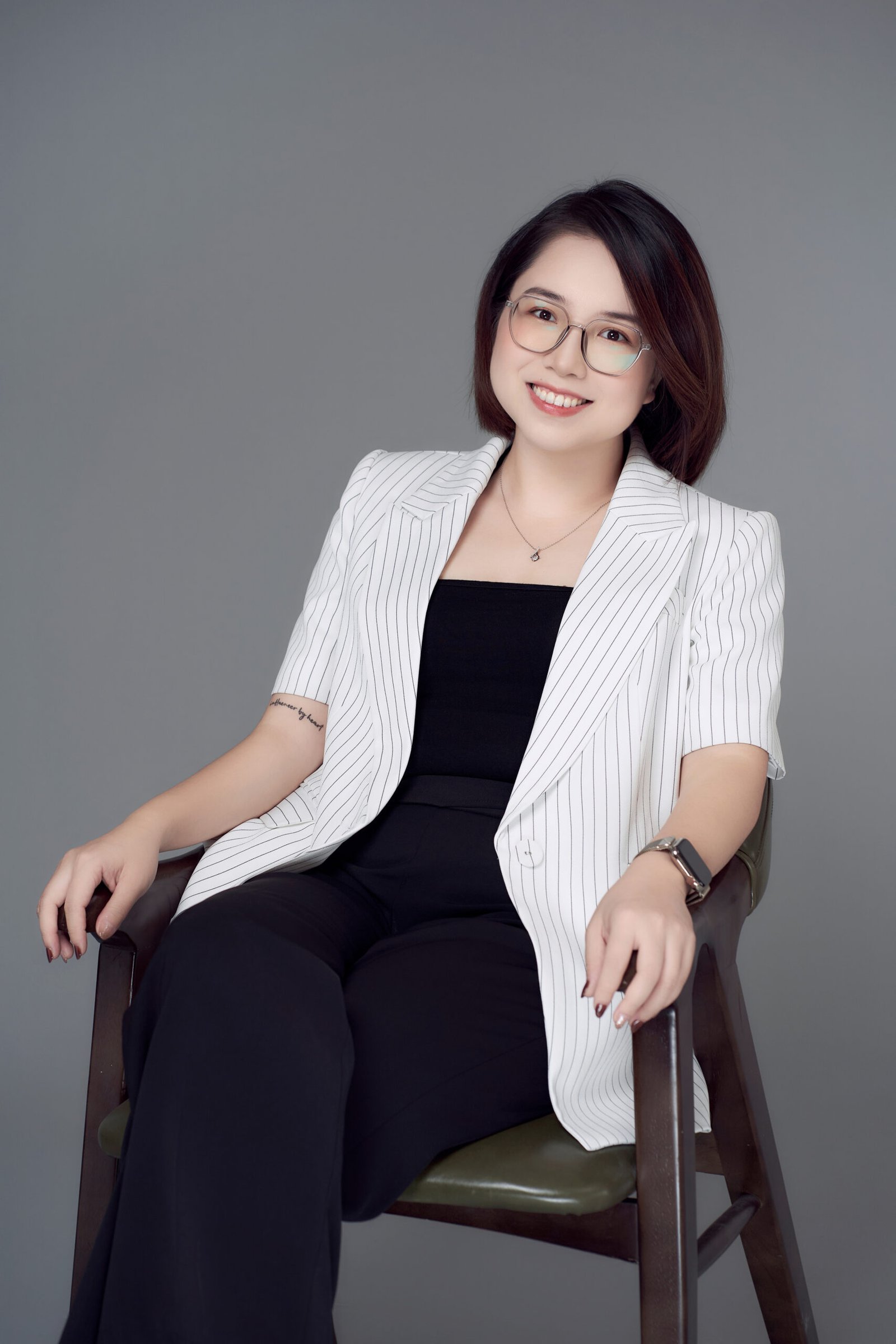 Ms Quyên — BluSaigon — ảnh 5 — Gạo Nâu Profile