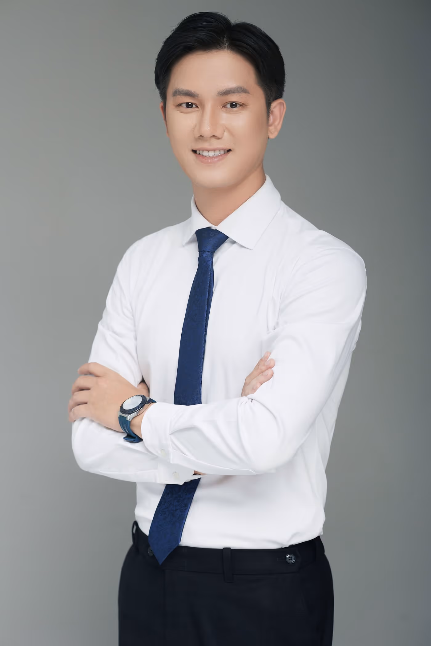 Người đi làm chuẩn bị hồ sơ và ảnh CV