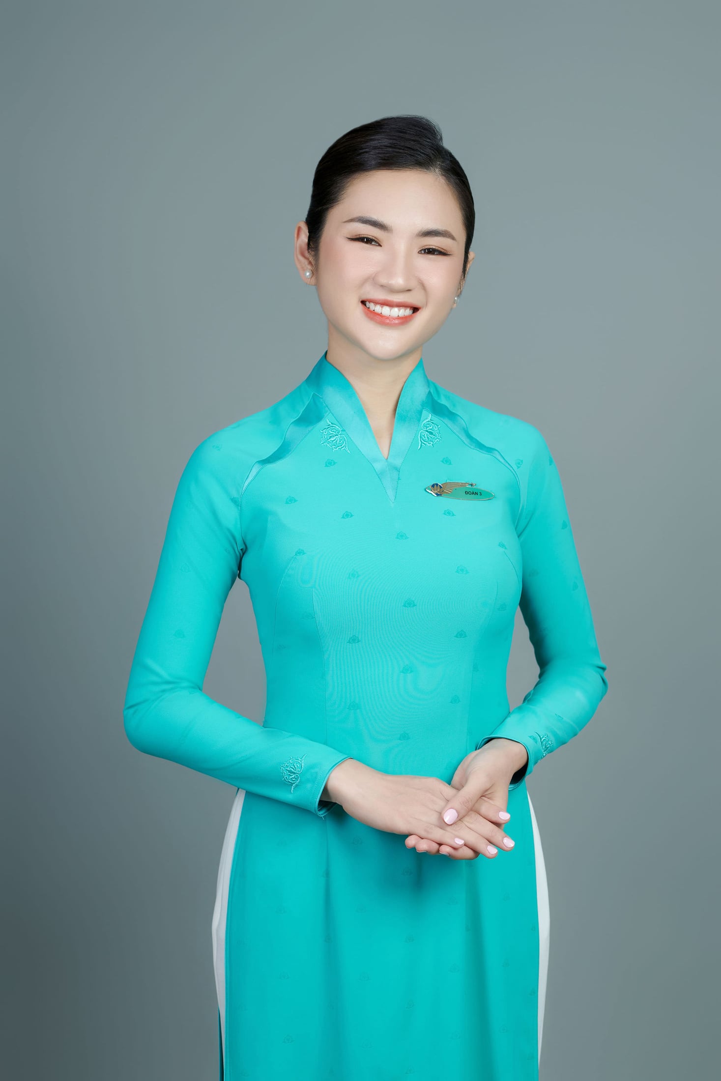 Ảnh mẫu 1 — Ảnh thẻ tiếp viên hàng không — Gạo Nâu Profile