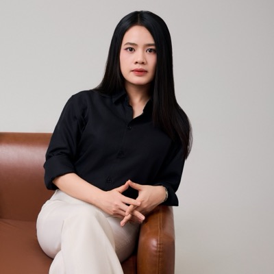 Portrait — Tuệ Lâm